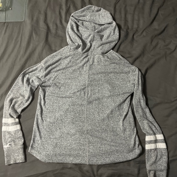 Hollister Grey V-Neck Pullover - Picture 3 of 3